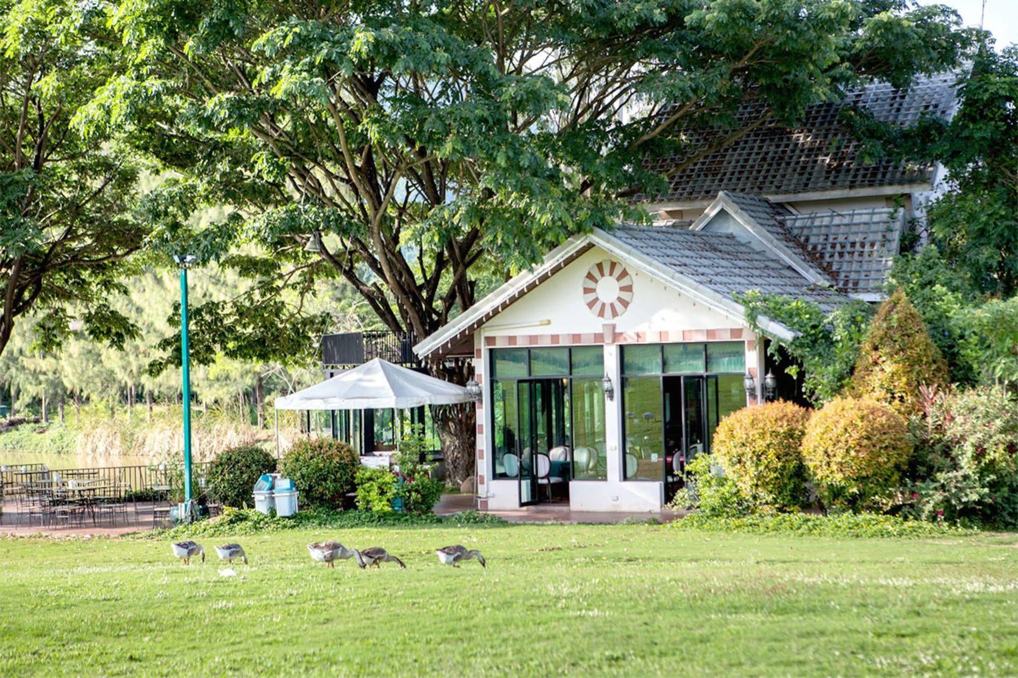 Chateau De Khaoyai Hotel & Resort Pak Chong Buitenkant foto