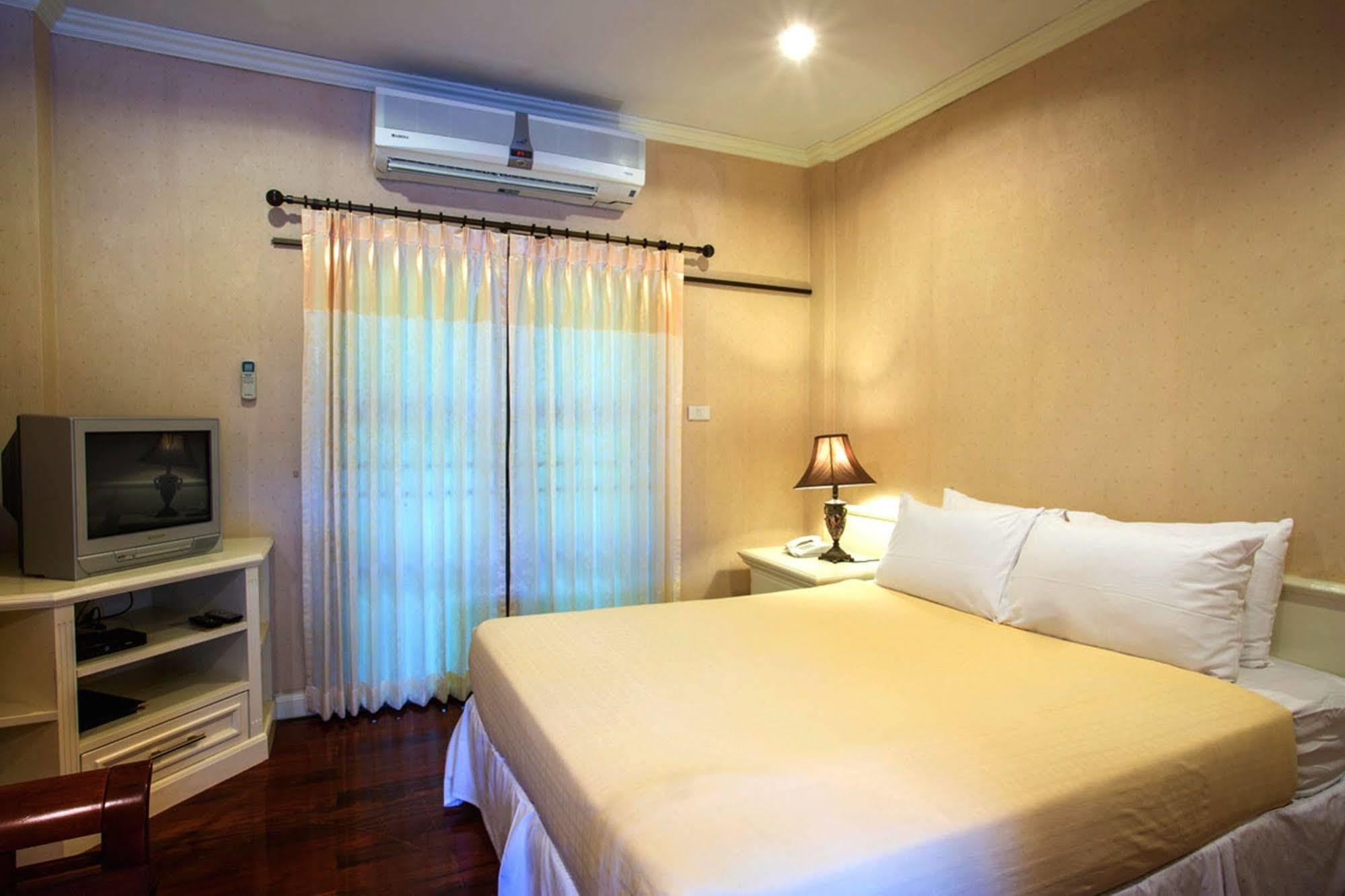 Chateau De Khaoyai Hotel & Resort Pak Chong Buitenkant foto