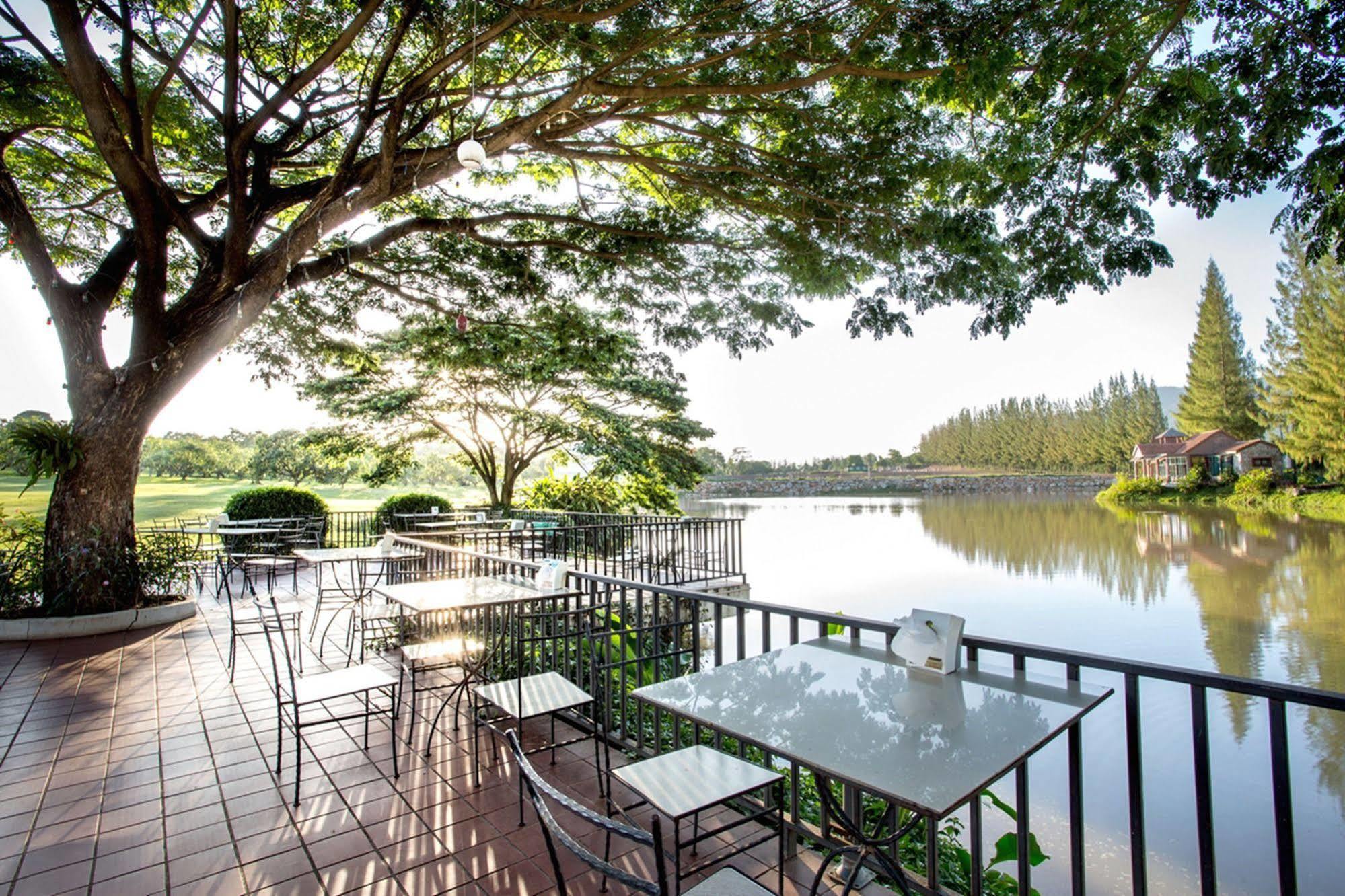 Chateau De Khaoyai Hotel & Resort Pak Chong Buitenkant foto